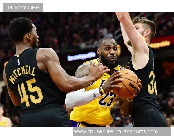 詹姆斯领衔湖人对决活塞展现王者风范与球队默契的精彩较量